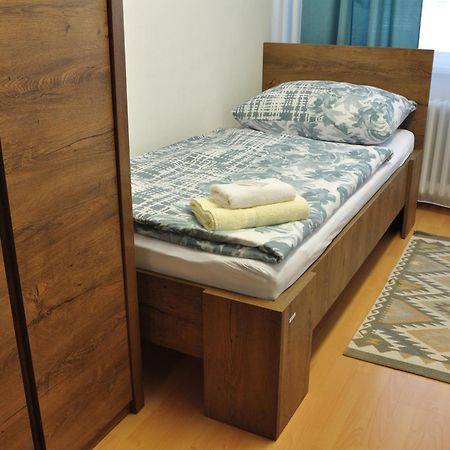 Skolsky Internat Medicka 2 Hotel Košice Eksteriør billede